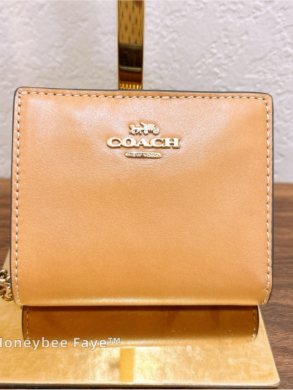 Coach snap Compact Leather Wallet in Saddle Tan with Gold Logo